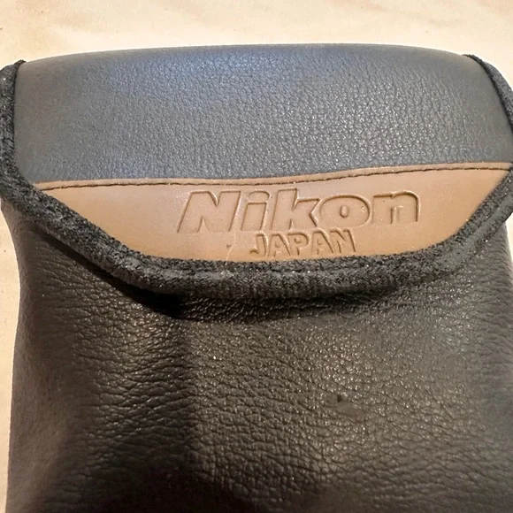 Nikon Travelite 9 x 25 5.6° Compact Size Binoculars With Case - Picture 6 of 6